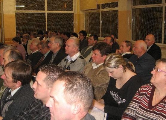 Grafika 1: Walne zabranie członków