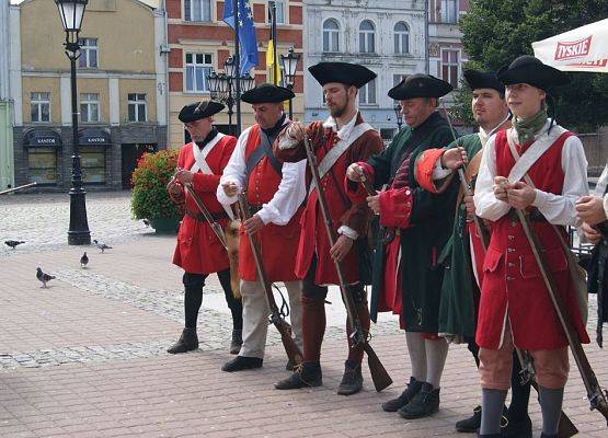 Grafika 4: Piknik historyczny - Wejherowo 2013
