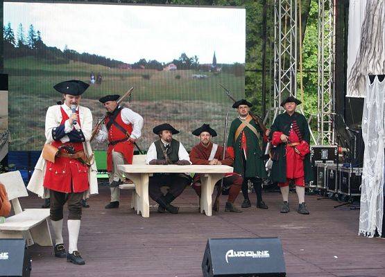 Grafika 76: Piknik historyczny - Wejherowo 2013