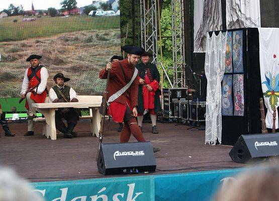 Grafika 81: Piknik historyczny - Wejherowo 2013