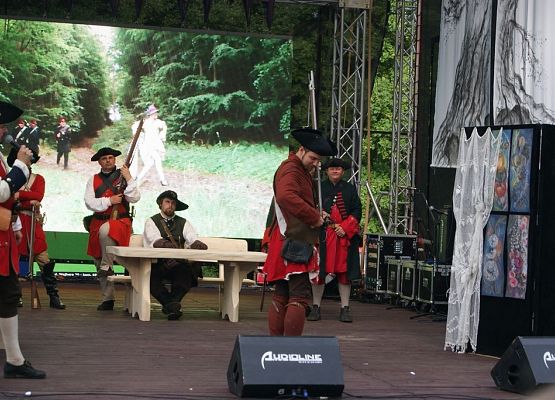 Grafika 82: Piknik historyczny - Wejherowo 2013