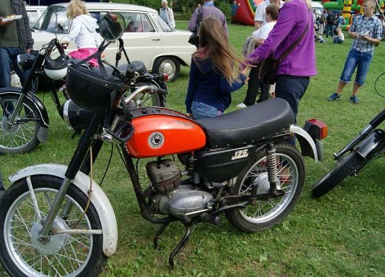 Grafika 87: Piknik historyczny 2014