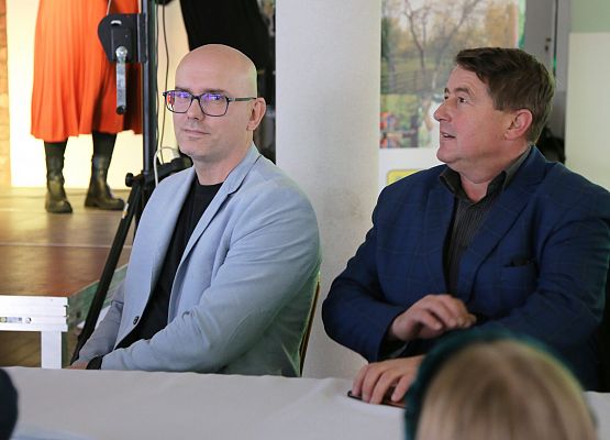 Grafika 6: Fotorelacja z gali wręczenia nagród laureatom konkursu plastycznego