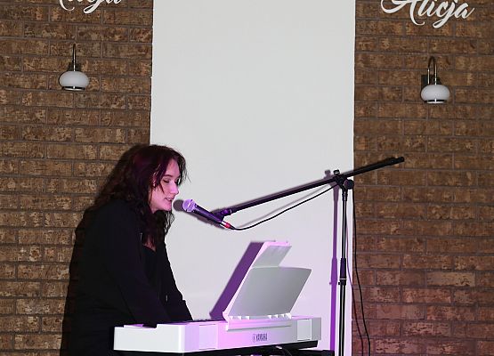 Grafika 34: Fotorelacja z gali wręczenia nagród laureatom konkursu plastycznego