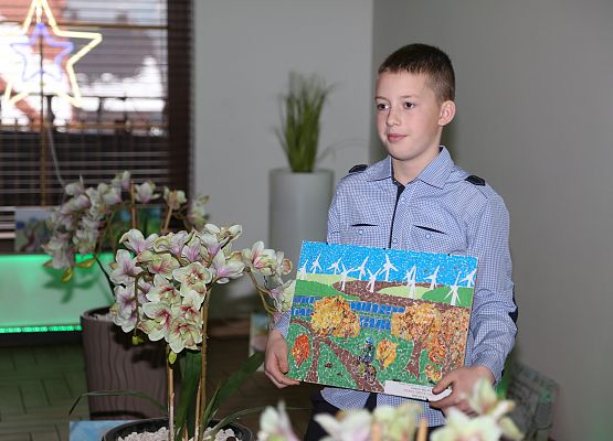Grafika 48: Fotorelacja z gali wręczenia nagród laureatom konkursu plastycznego