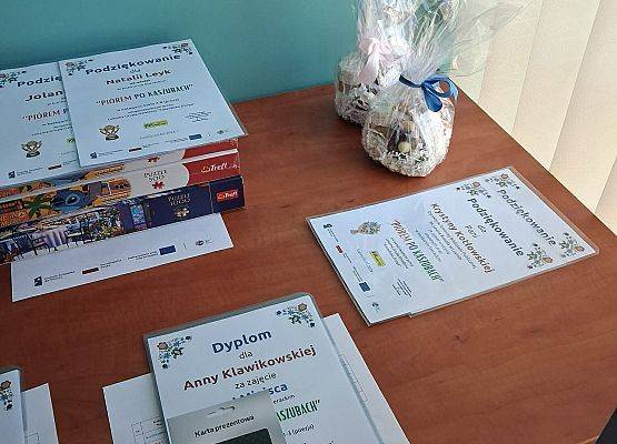 Grafika 2: Uroczyste wręczenie nagród w konkursie literackim „Piórem po Kaszubach”